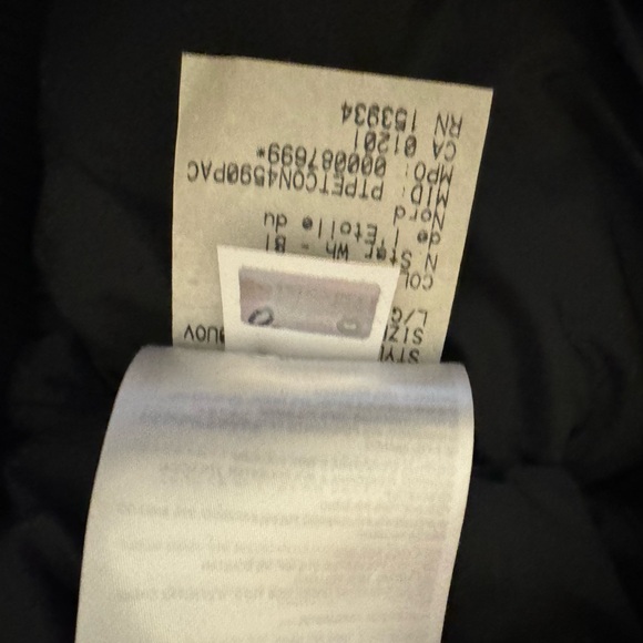 Canada Goose
Chilliwack
Bomber - White (OCTOBER'S
VERY OWN) - Picture 8 of 9